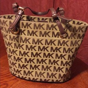 Mk
